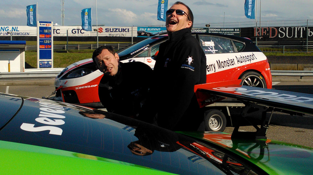 Fuelling a GT-R is...err...a two-man operation Fuelling a GT-R is...err...a two-man operation